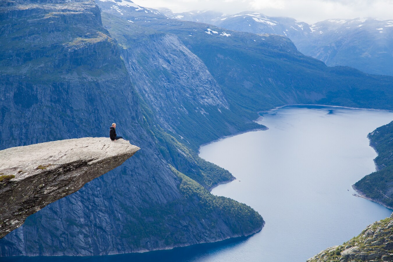 ノルウェー絶景の岩場「トロルの舌」へのアクセス [ノルウェー] All About