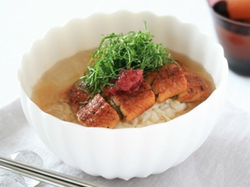 鰻と梅の冷やし茶漬け……涼感レシピで栄養を摂ろう！