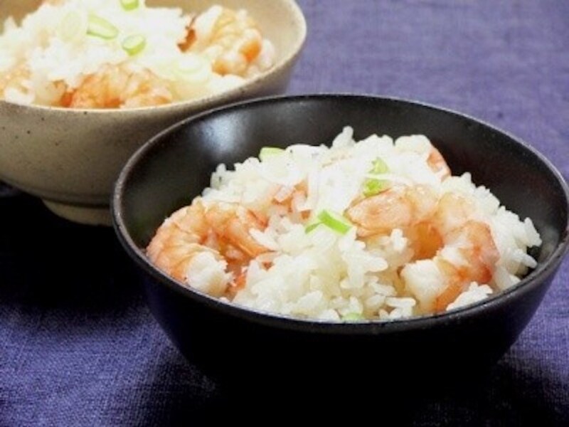 えびの炊き込みご飯のレシピ！炊飯器で香ばしく炊きあげる作り方