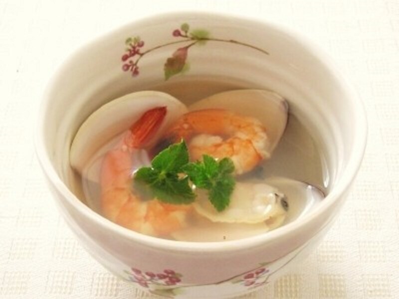 はまぐりとえびのお吸い物レシピ……本格的な和の一品！