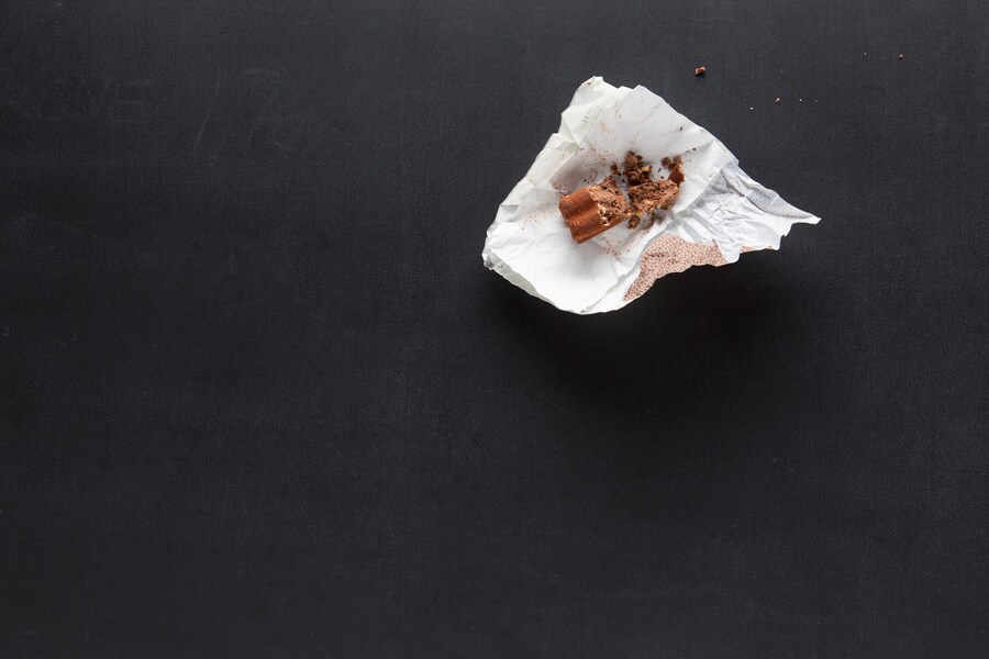 チョコの包み紙をリメイク！ コーヒーカップを工作してみよう