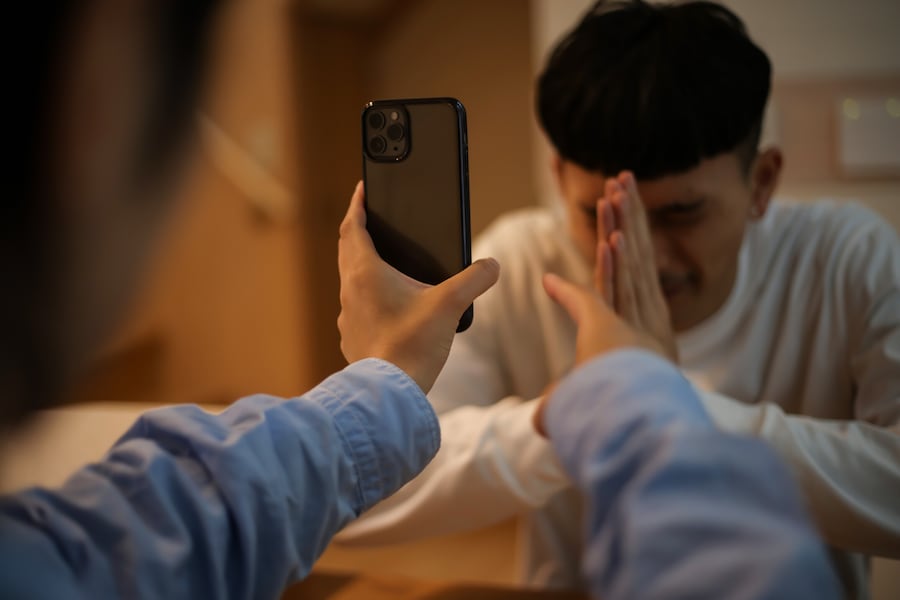 やってはいけない浮気対処法（被害者になる）