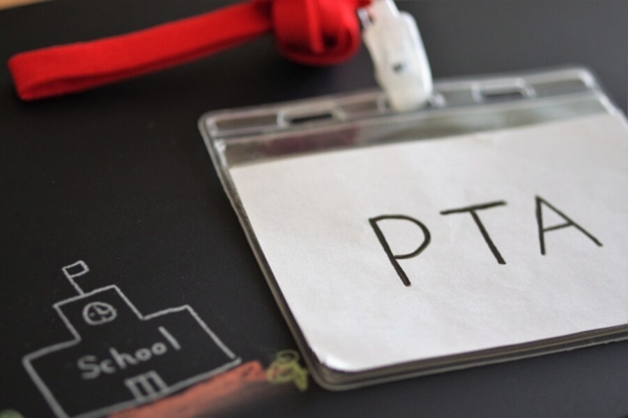 【PTAとは？】PTAの基本を徹底解説！ 役員や委員会の仕事内容・役割、会費、IT化の実例まで