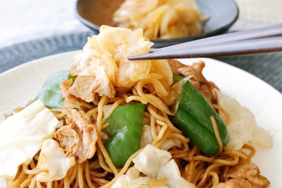 市販の焼きそばを美味しく作る方法！ ちょい足しするだけ簡単レシピ