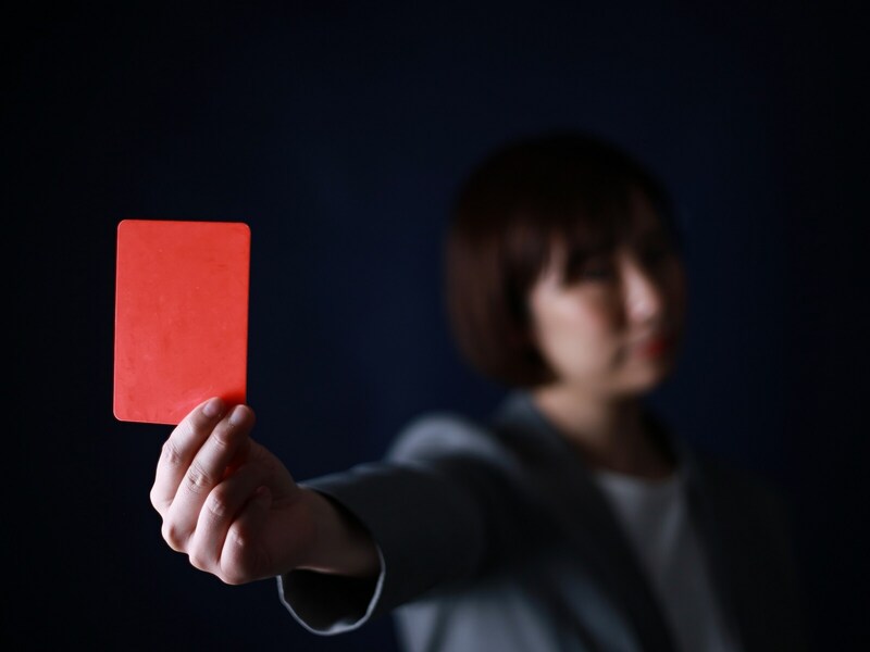「新入社員の時、セクハラされた」と暴露した40代同僚にモヤモヤ「20年近く前の話を……」
