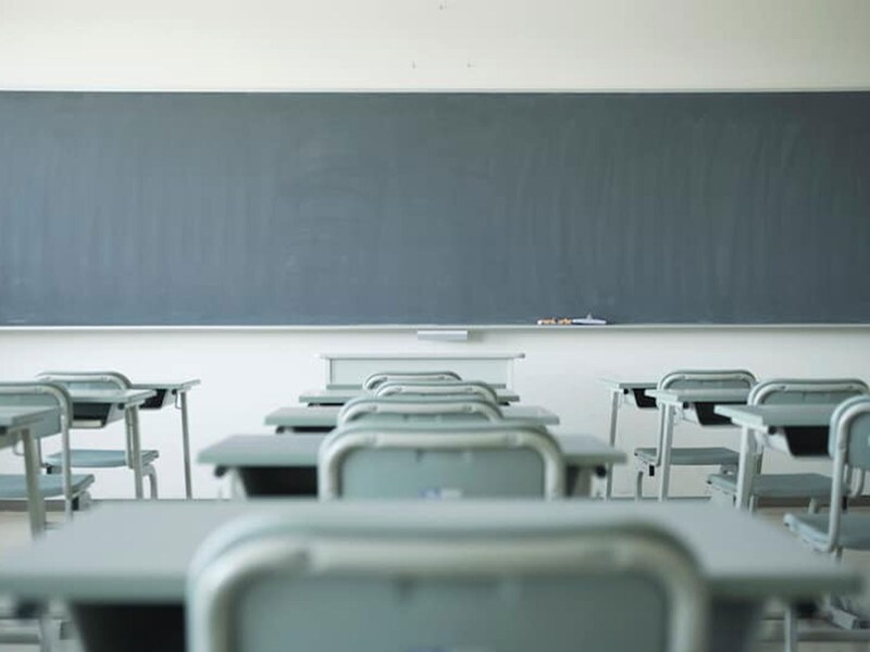 教員による性犯罪の本質と背景──元教員のプロコーチが「光と影」の構造から読み解く