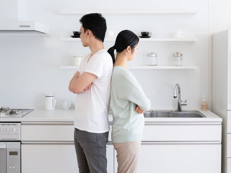 「私がやった方が早い」と言ったじゃないか……。夫の心が冷める妻の「理不尽な言動」