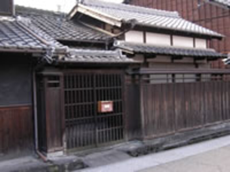 かつての木造家屋は一度火が出ると延焼被害が避けられなかった