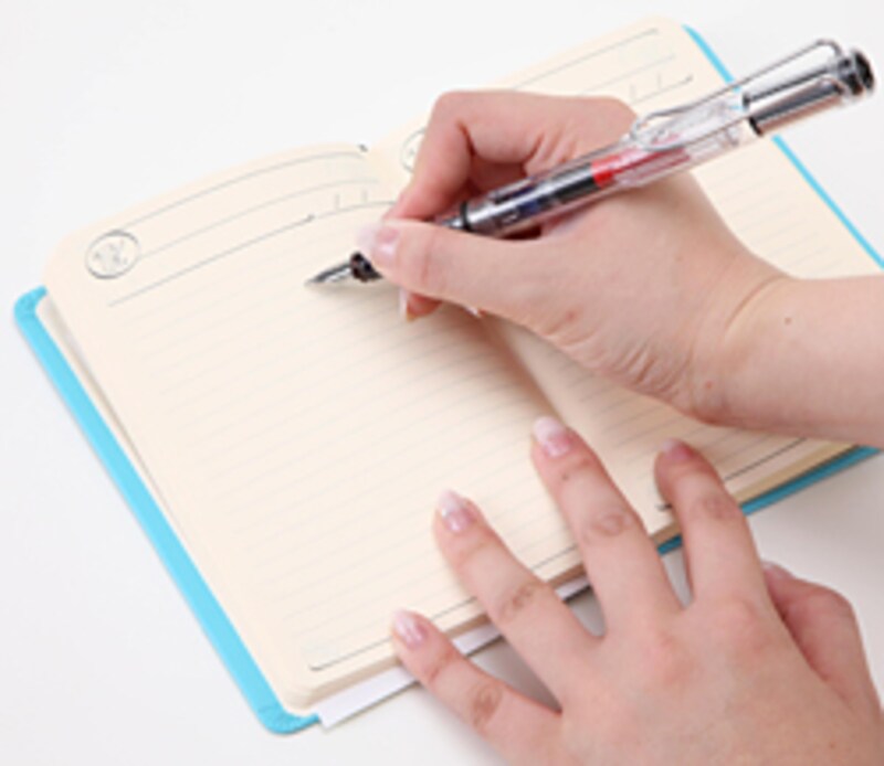 クオバディス育児手帳メモリエ