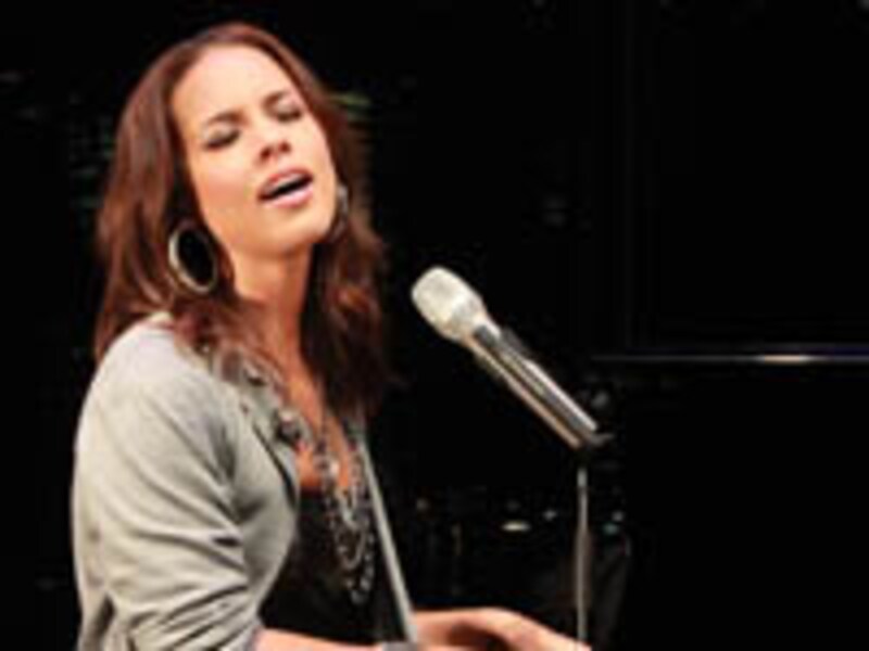 セレブも熱狂! アリシア・キーズライブ