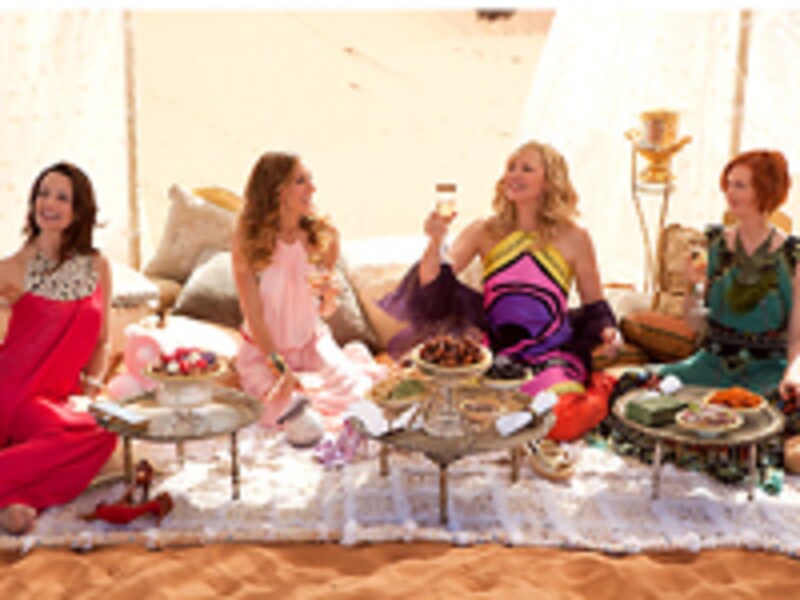 『SATC2』がお手本の夏スタイル!