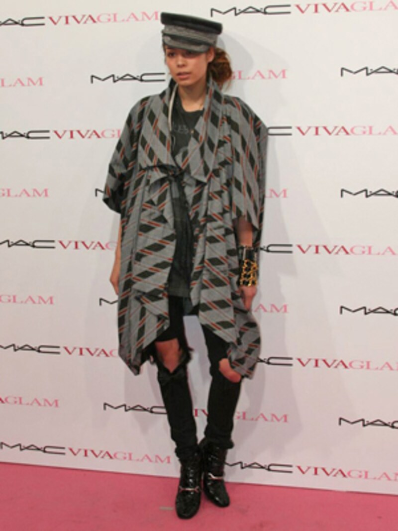 沙羅マリーさん