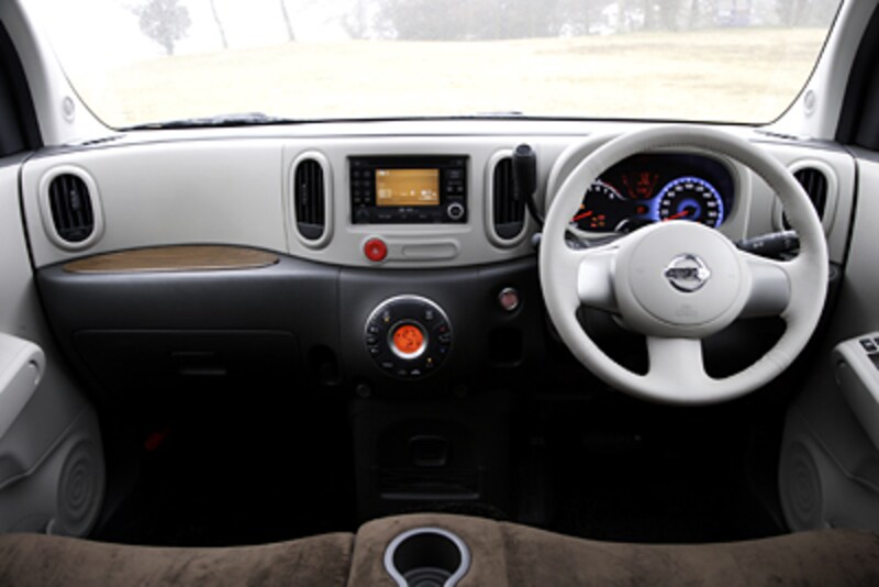 キューブインテリア