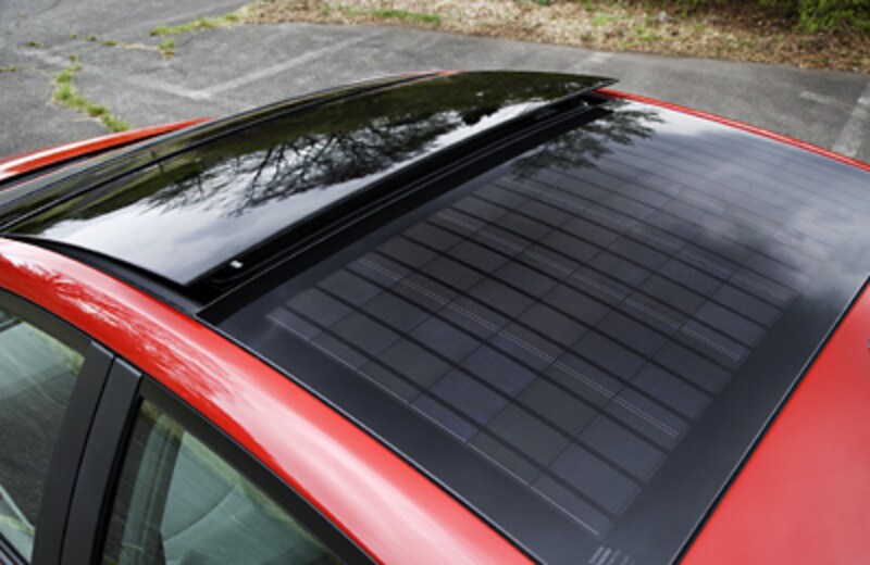 ソーラーパネル付ムーンルーフ