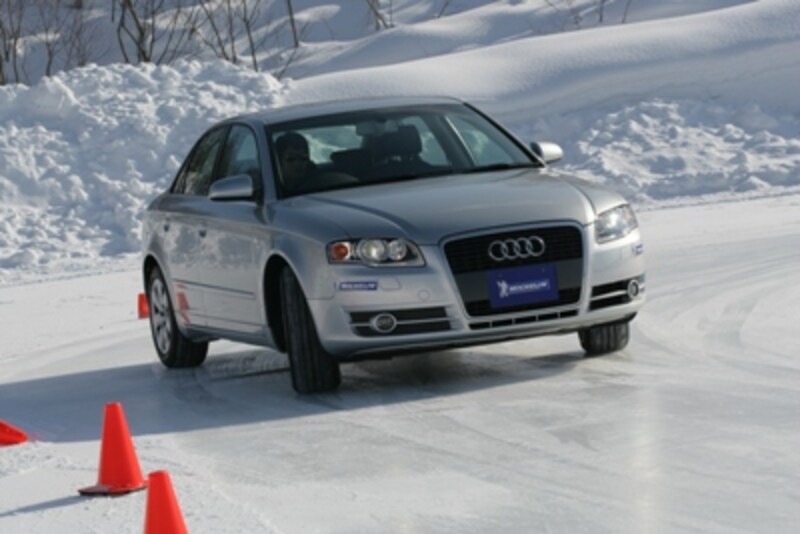 氷上コース走行テスト
