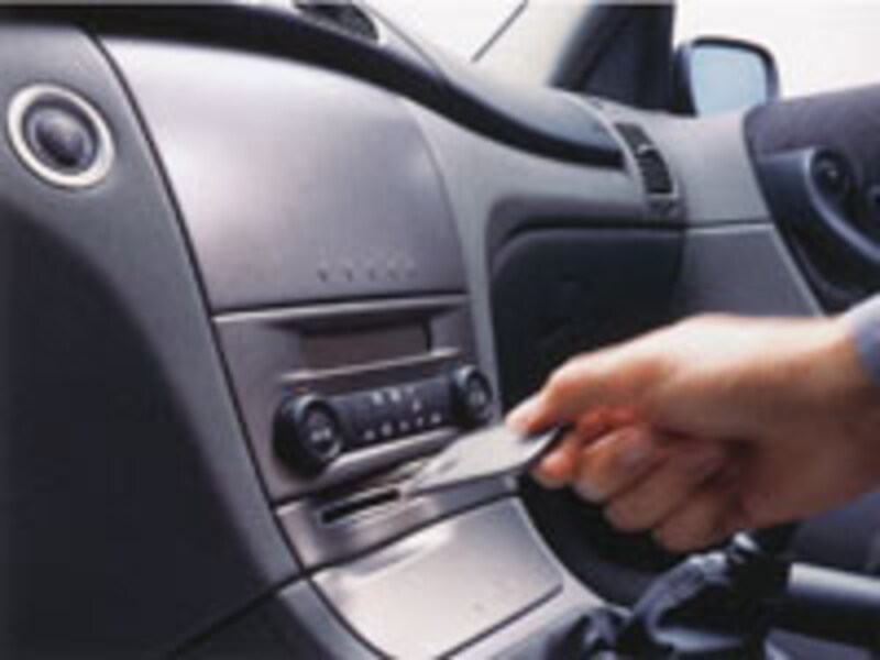 ルノーラグナワゴン カードキー&スタートボタン