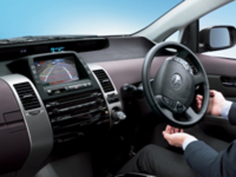 トヨタプリウス インテリジェントパーキングアシスト