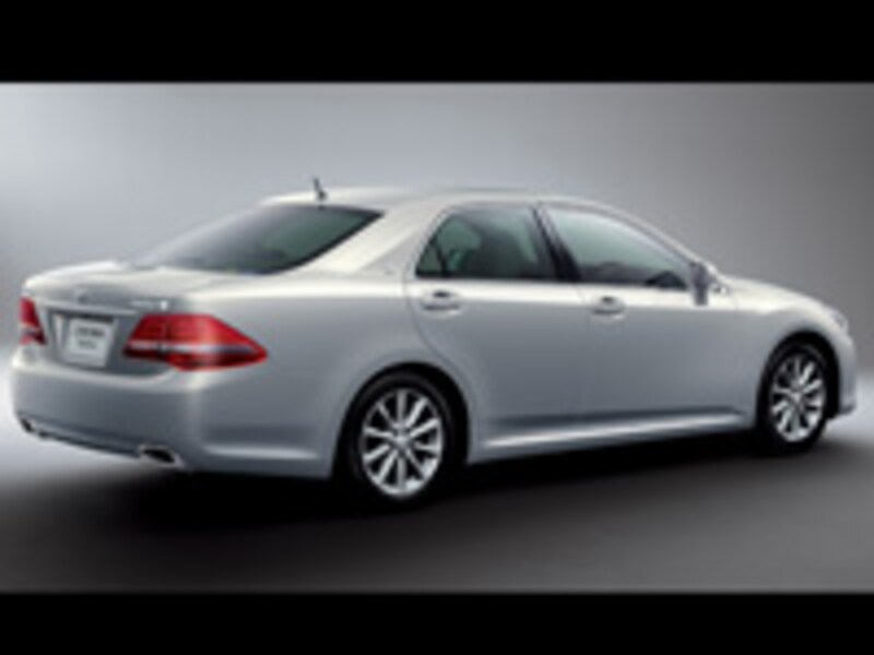 トヨタクラウンロイヤルサルーン リア