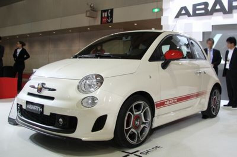 アバルト500
