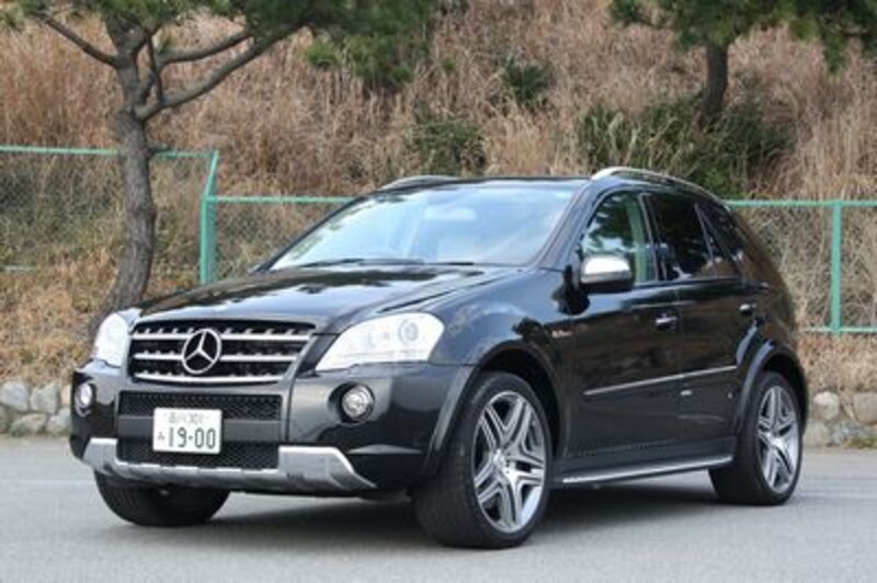 M・ベンツML63AMG