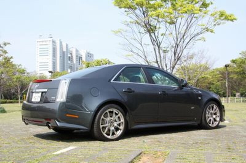 キャデラックCTS-V