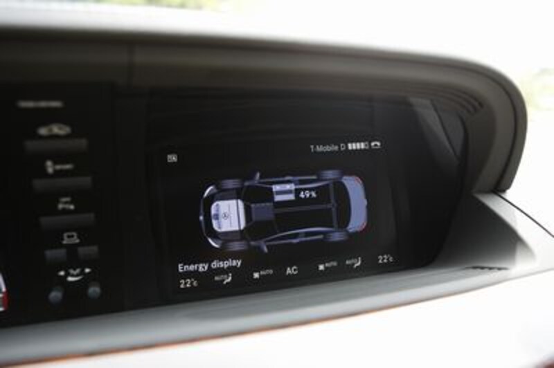 ・ベンツS400ハイブリッド