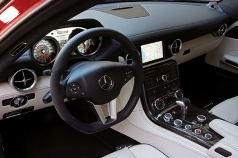 M・ベンツSLS AMG