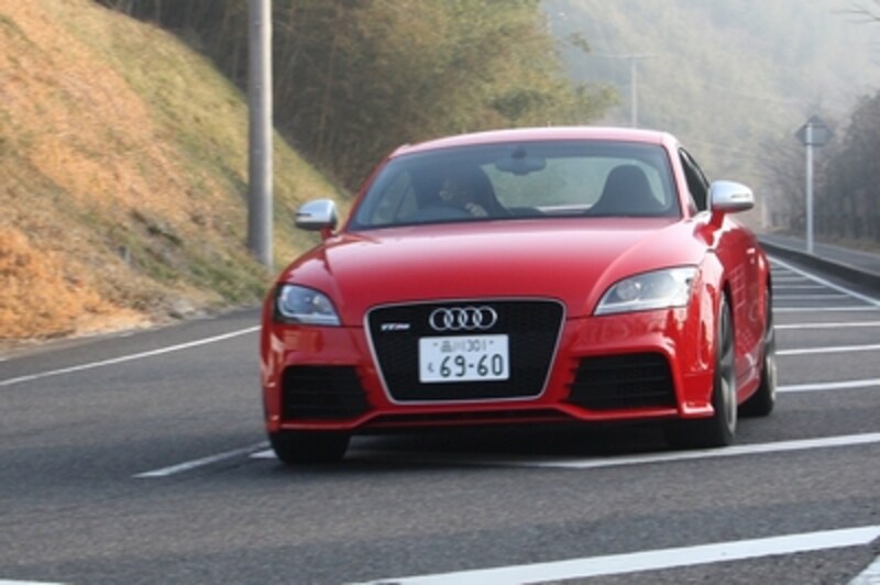 アウディTT RS