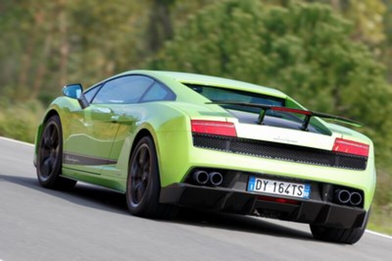 ランボルギーニガヤルドLP570-4スーパーレジェーラ