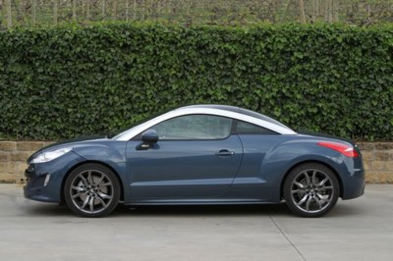 プジョーRCZ