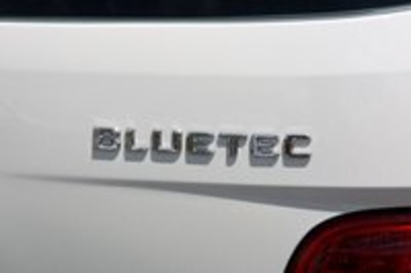 M・ベンツML350ブルーテック 4マチック