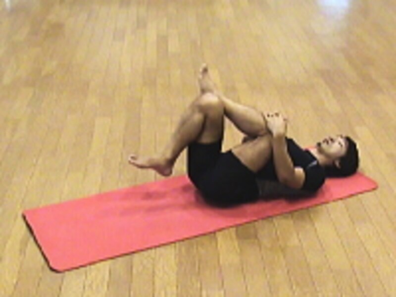 針の穴のポーズ手順2