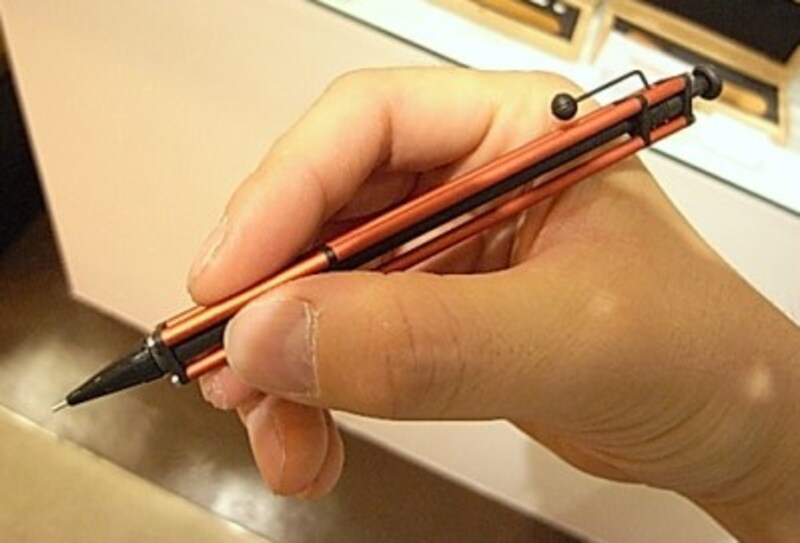 PARAFERNALIA(パラフェルナーリア)レボリューション