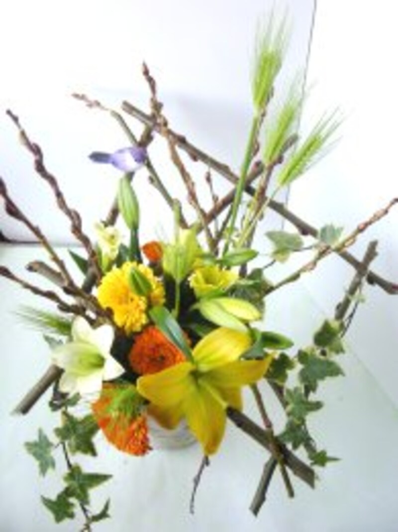 残りの小花を挿す