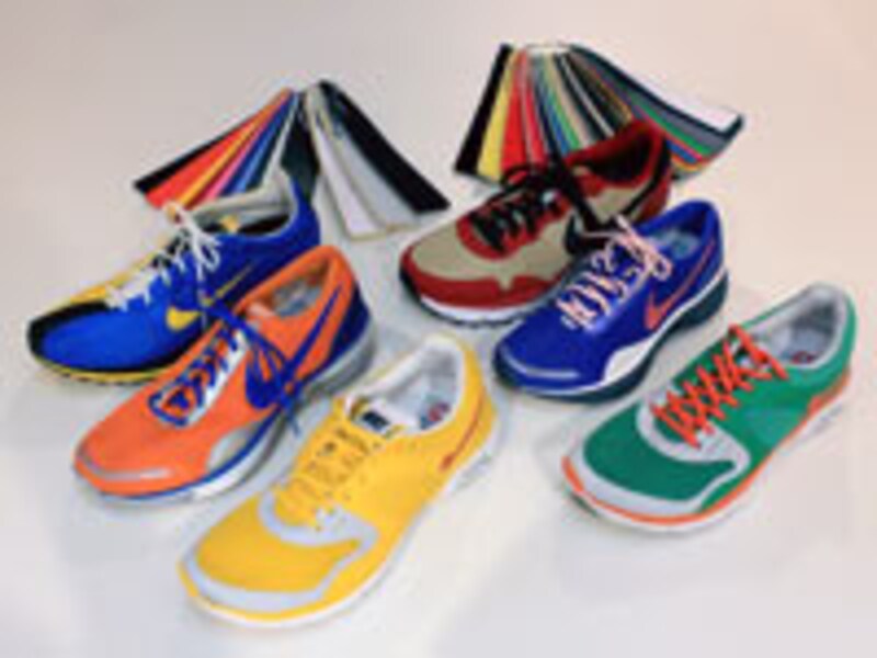 サンプルモデルでリアルなカラーだけではなく、質感や色遣いも参考にできる