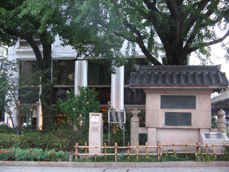 秋の夜長はテラス席!