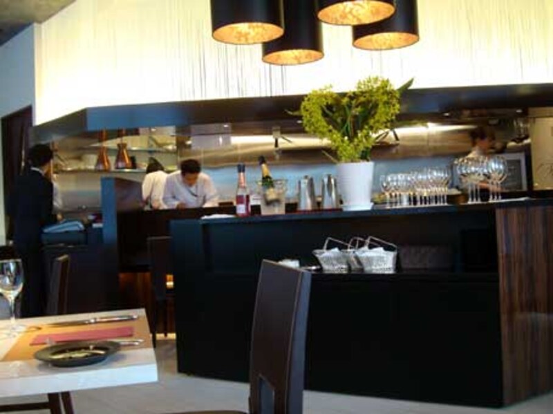 オープンキッチン