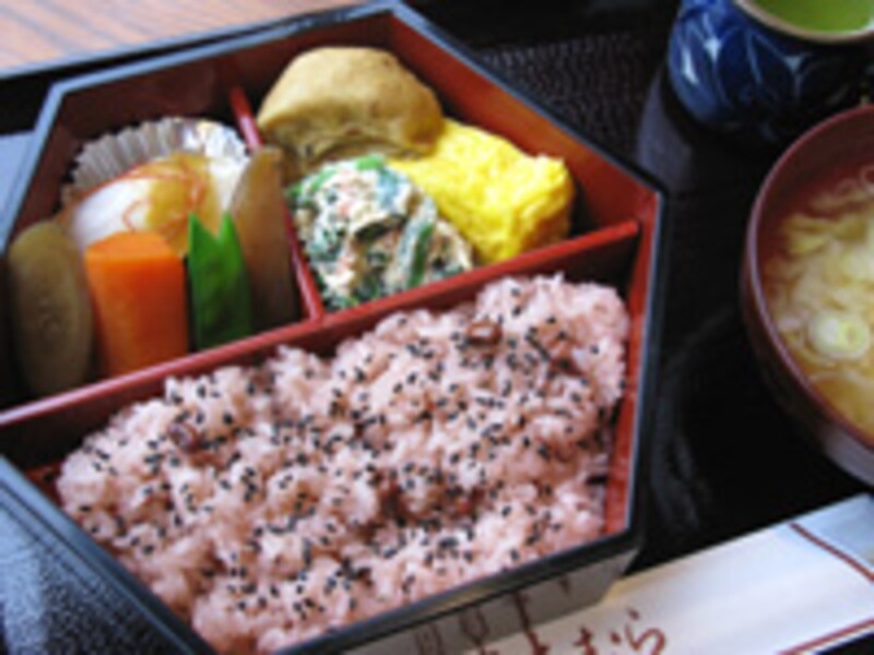 赤飯弁当