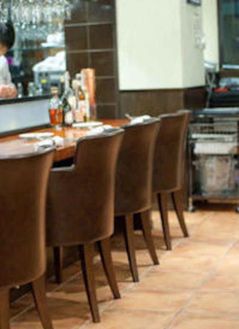 カウンター席。