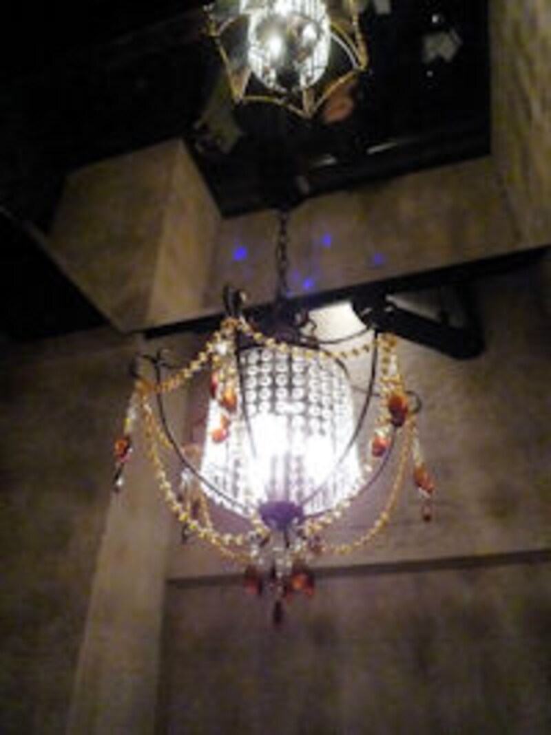 シャンデリア。