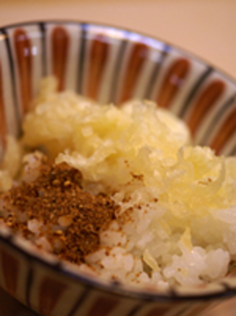 はやし(三越前)のふりかけごはん