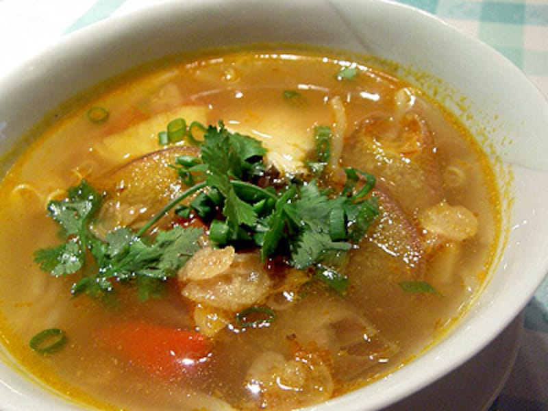 魚と野菜の酸味スープ