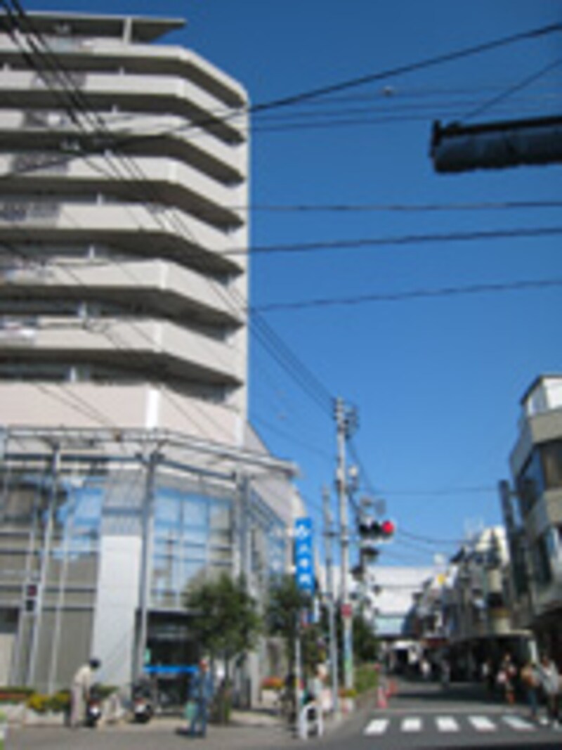 小田急線/祖師ヶ谷大蔵駅から徒歩2分の駅近エリア