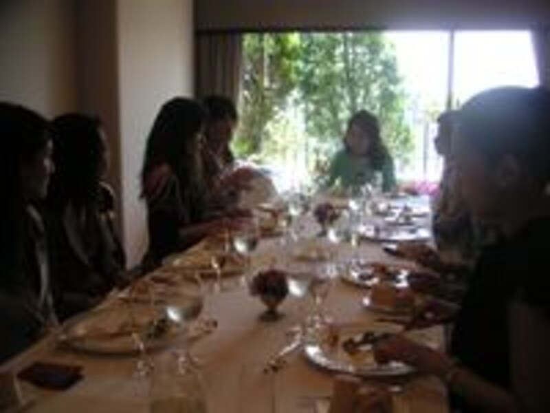 座談会イメージ