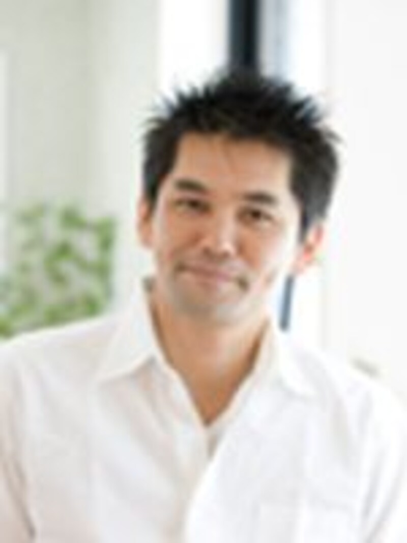鈴木氏