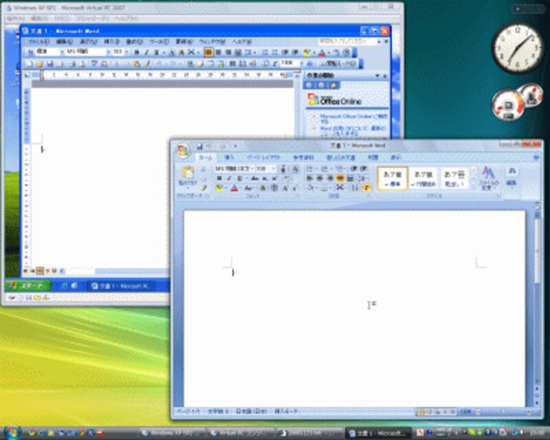 Windows VistaでWord 2007、仮想コンピュータのWindows XPでWord 2003を起動しているところです。私は、実際にこのような環境でWindows XP上のWord 2003の動作を確認しています。もちろん、文書も問題なく作成できます