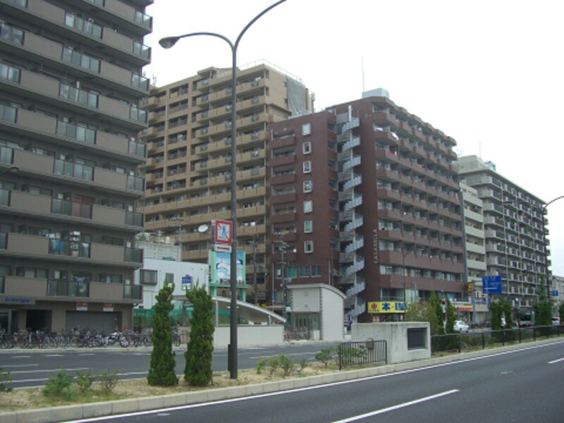 2号線沿いのマンション