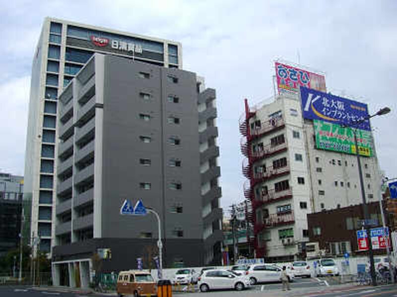 新御堂筋沿い