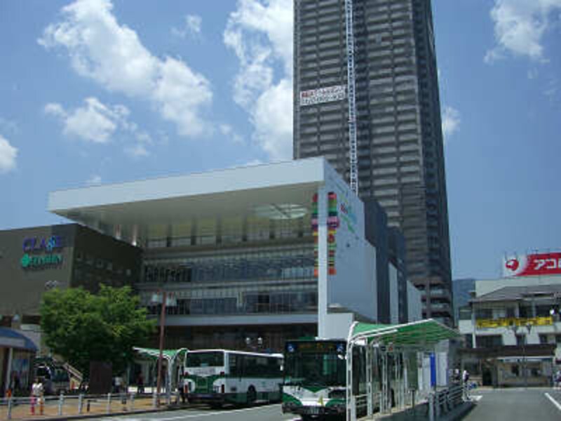 駅北側バスロータリーと御影駅前開発