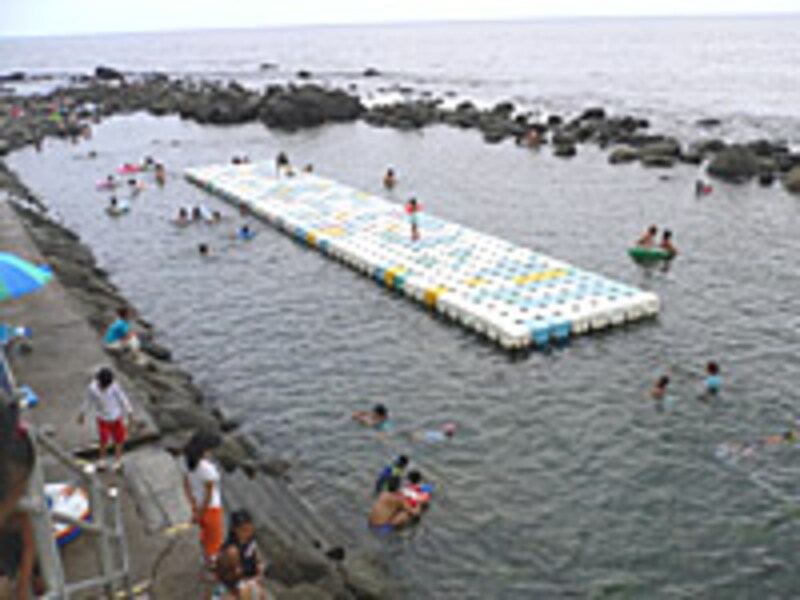 稲取池尻海岸ウキウキビーチ
